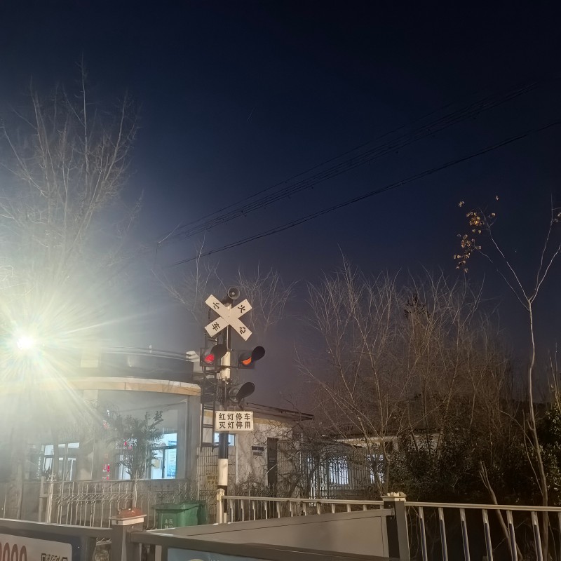 山铝小火车2.jpg 山铝小火车2.jpg